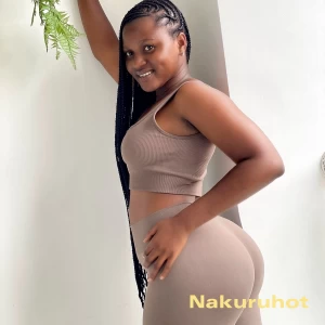 Liz-Curvy